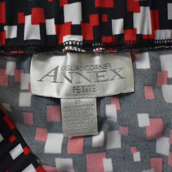 Casual Corner Pencil Skirt - Picture 2 of 2